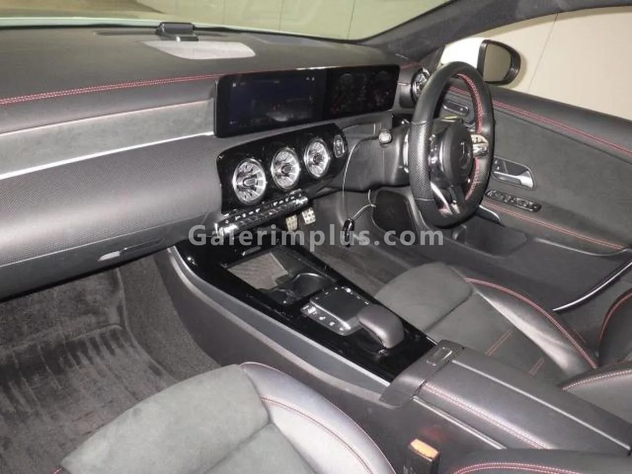 2022 Model Otomatik Mercedes-Benz CLA 220 d Gazimağusa Satılık İkinci El | GalerimPlus - Thumbnail 5