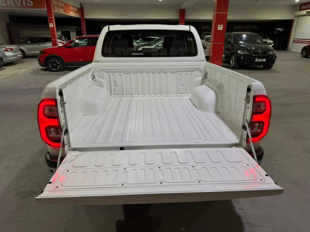 2023 Toyota Hilux 2.4 D Gazimağusa Satılık İkinci El | GalerimPlus - Thumbnail 3