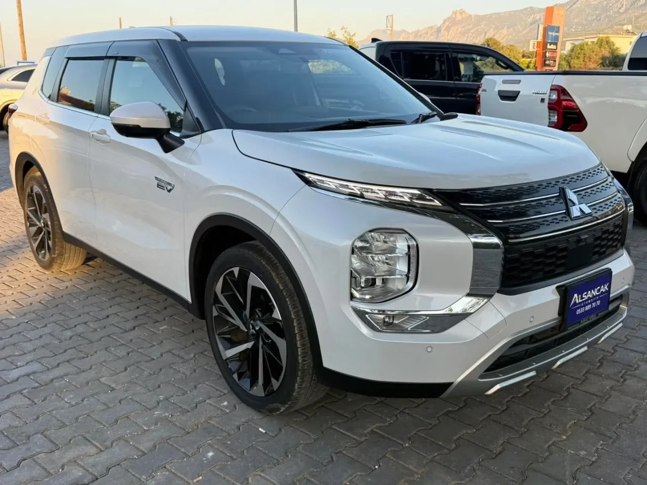 2022 Mitsubishi Outlander 2.4 Girne Satılık İkinci El | GalerimPlus - Fotoğraf 1