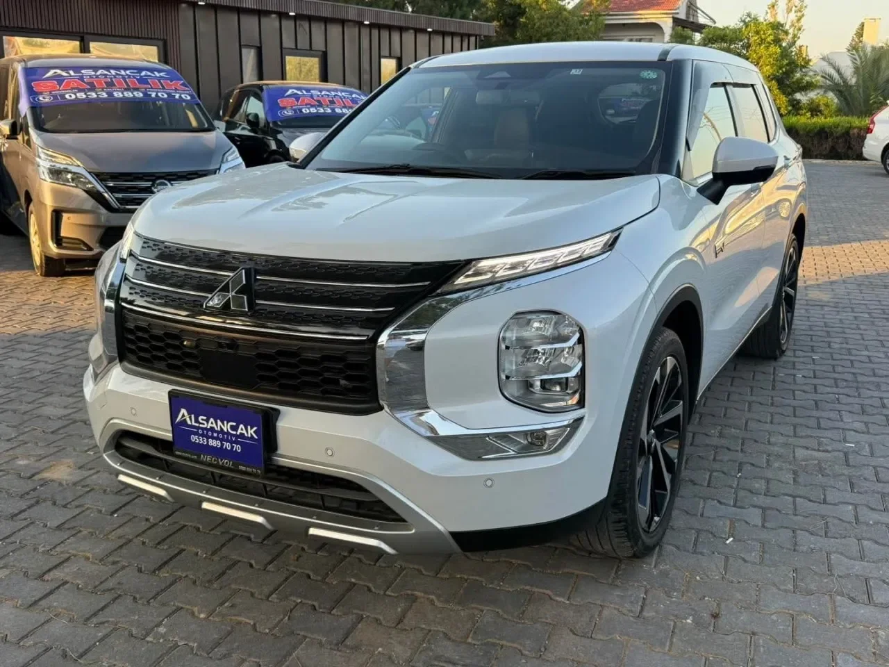 2022 Mitsubishi Outlander 2.4 Girne Satılık İkinci El | GalerimPlus - Thumbnail 2