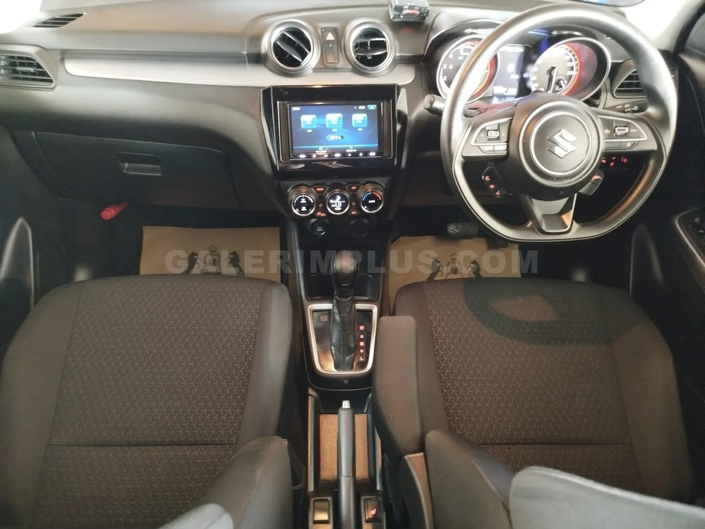 2023 Suzuki Swift 1.2 1.2 Lefkoşa Satılık İkinci El | GalerimPlus - Thumbnail 8