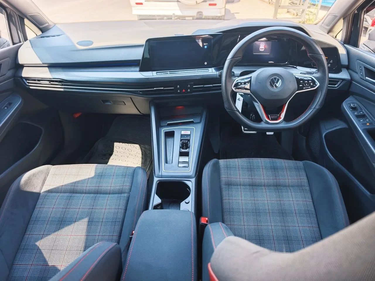 2022 Volkswagen Golf 2.0 GTI TCR Lefkoşa Satılık İkinci El | GalerimPlus - Thumbnail 5
