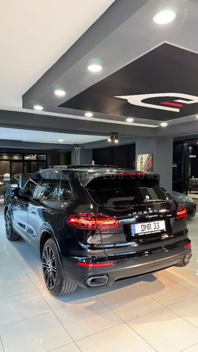 2017 Porsche Cayenne Cayenne Cayenne Platinum Cayenne GAZİMAĞUSA Satılık İkinci El | GalerimPlus - Thumbnail 6