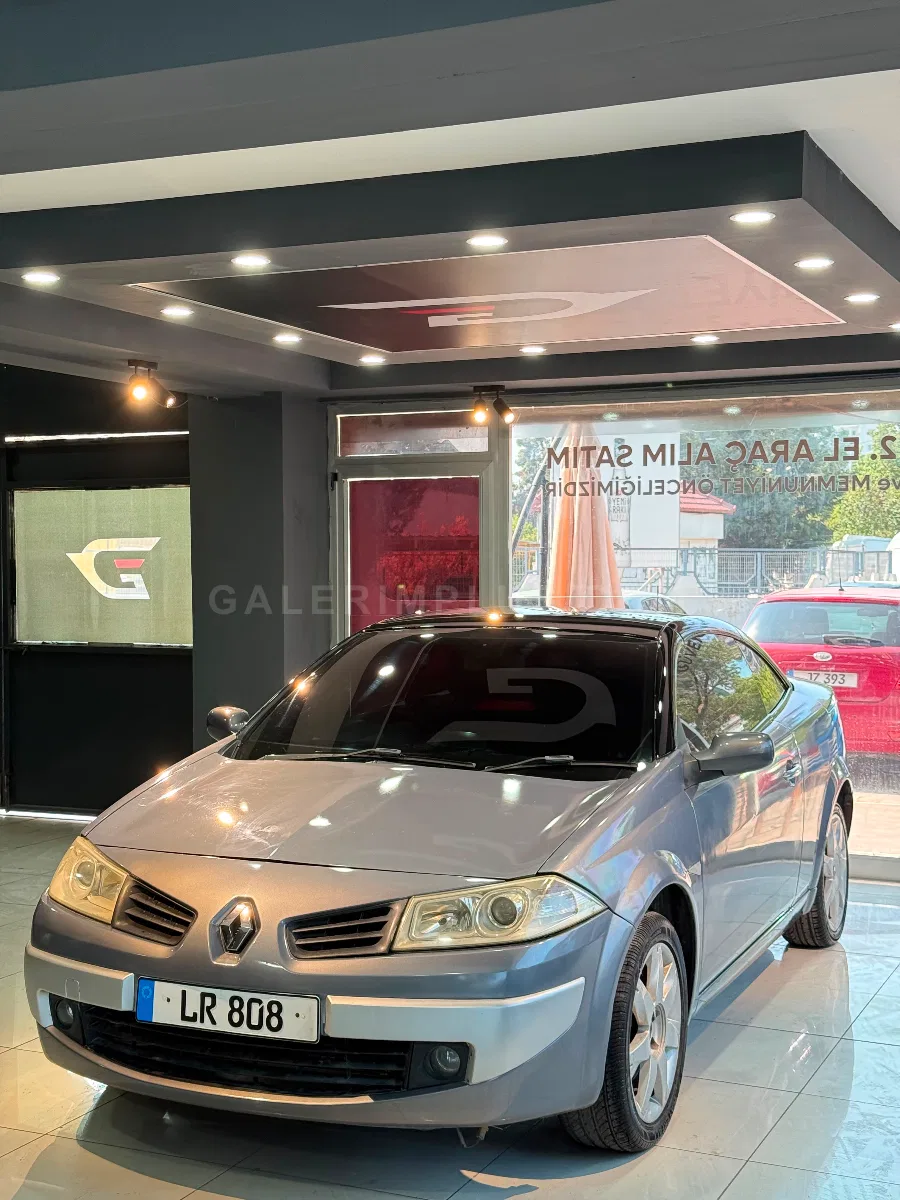 2008 Renault Megane 1.6 Cabrio 1.6 Cabrio GAZİMAĞUSA Satılık İkinci El | GalerimPlus - Thumbnail 3