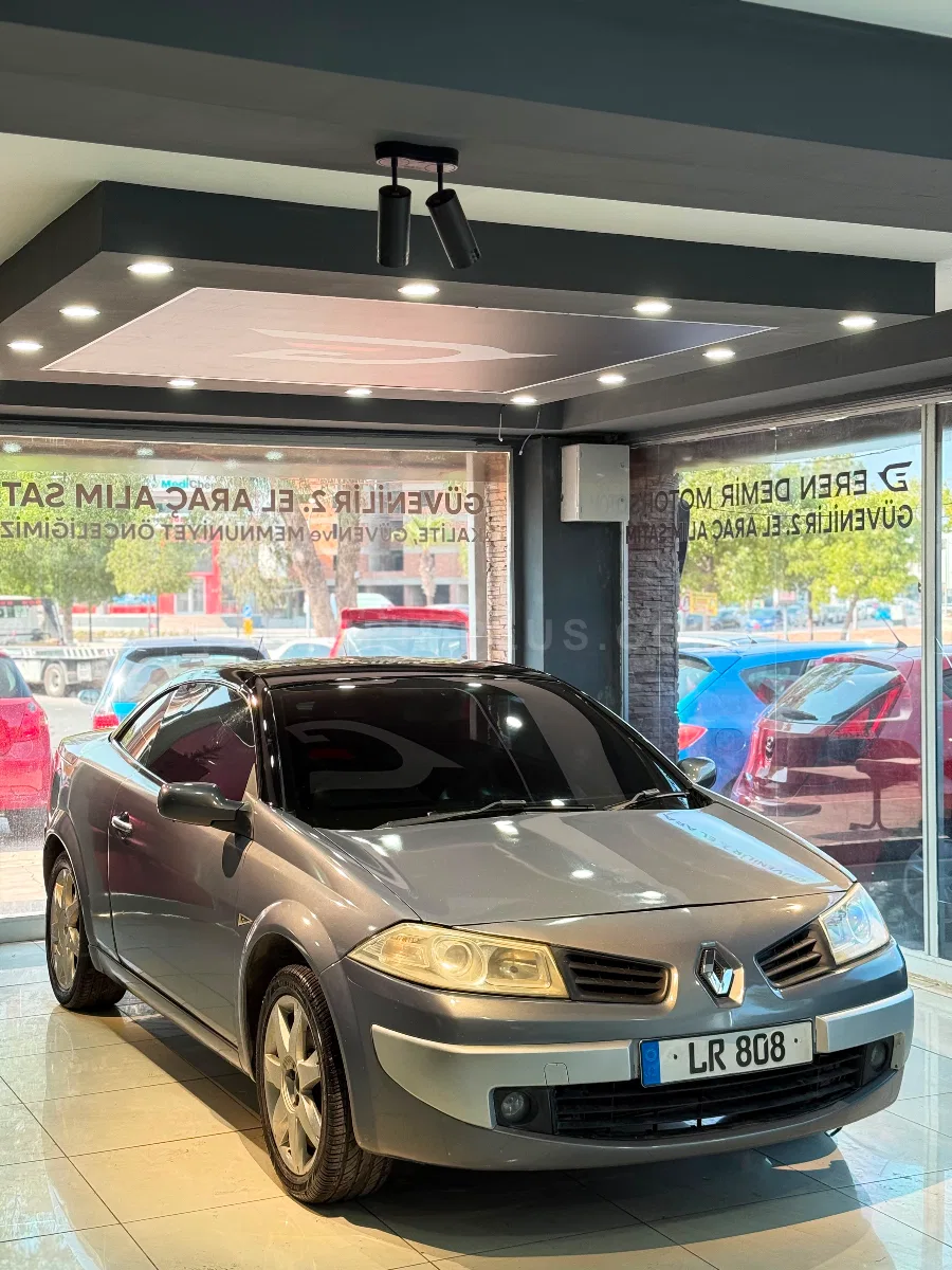 2008 Renault Megane 1.6 Cabrio 1.6 Cabrio GAZİMAĞUSA Satılık İkinci El | GalerimPlus - Fotoğraf 1