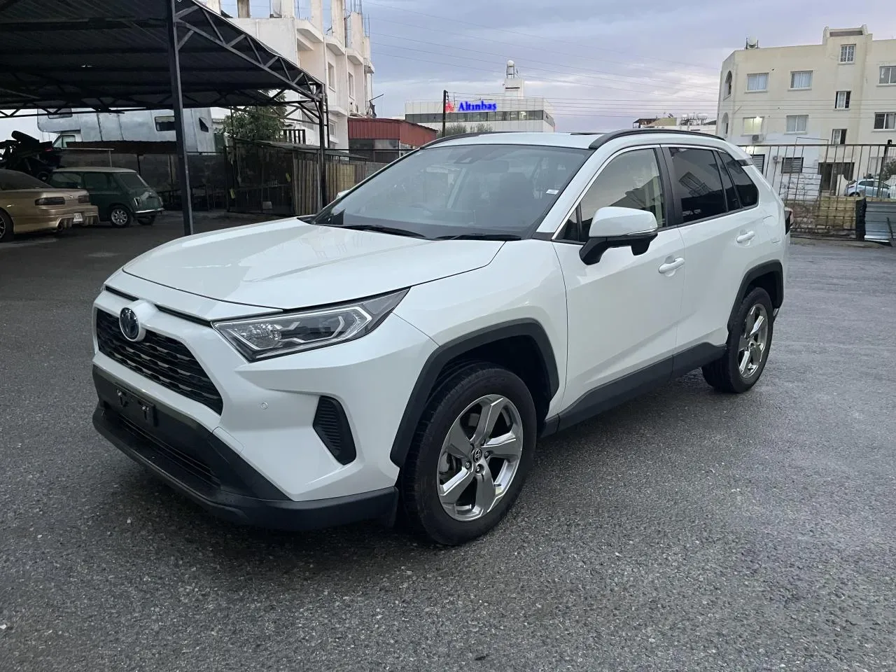 2021 Toyota RAV4 2.5 Hybrid Lefkoşa Satılık İkinci El | GalerimPlus - Thumbnail 3
