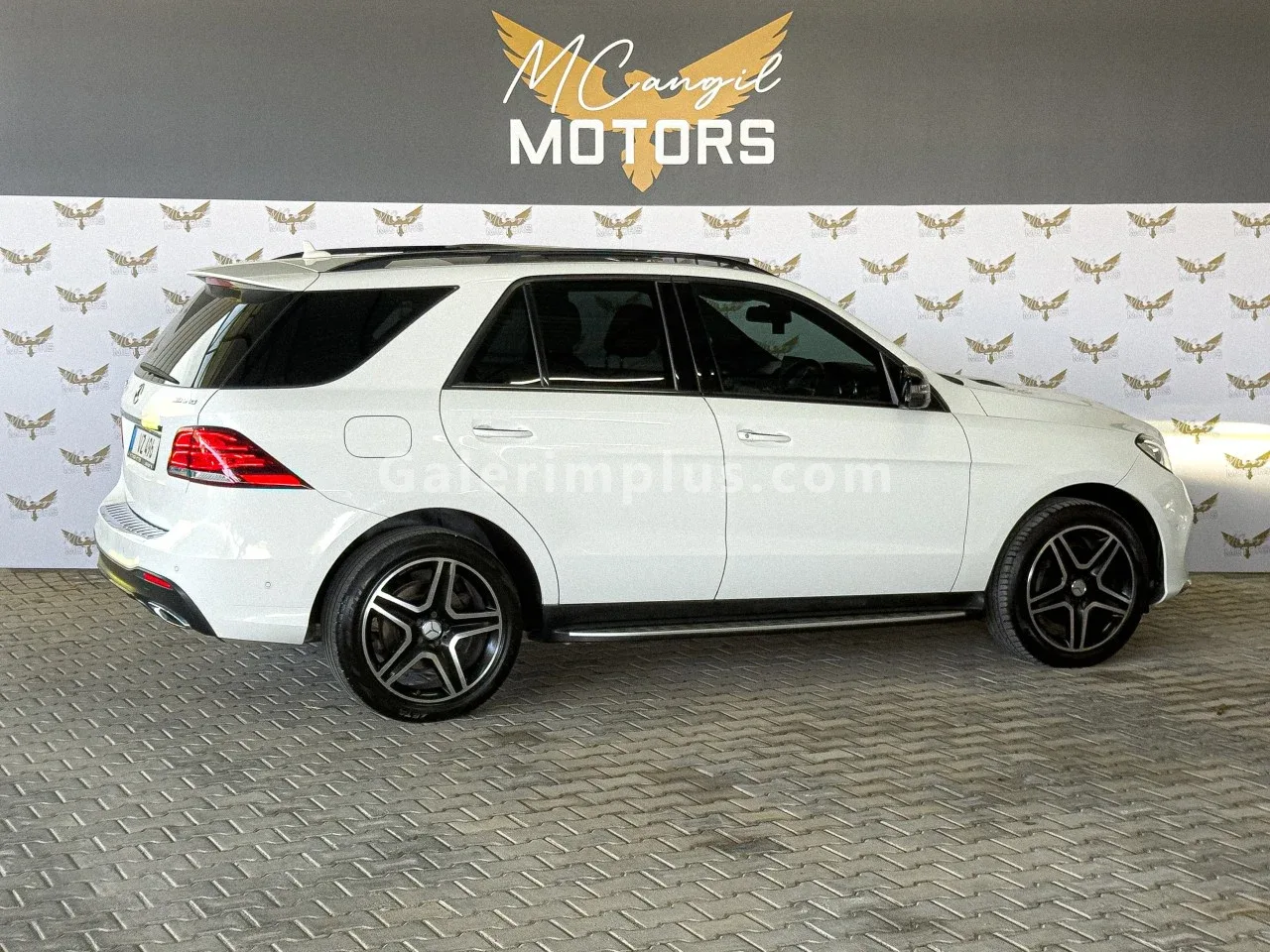2018 Model Otomatik Mercedes - Benz GLE 250 d 4Matic AMG Premium Girne Satılık İkinci El | GalerimPlus - Thumbnail 3