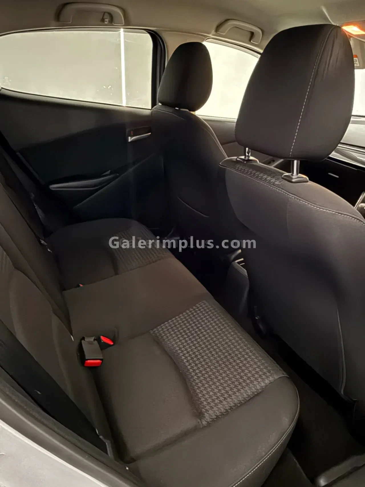 2020 Model Otomatik Mazda 2 1.5 Skyactiv-D Gazimağusa Satılık İkinci El | GalerimPlus - Thumbnail 8