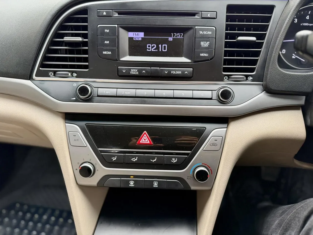 2019 Hyundai Elantra 1.6 Lefkoşa Satılık İkinci El | GalerimPlus - Thumbnail 2