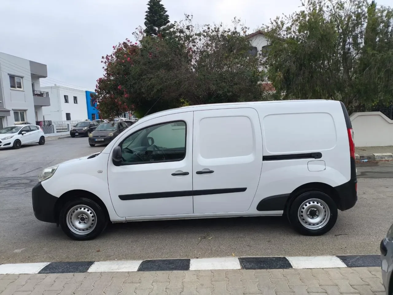 2015 Renault Kangoo Gazimağusa Satılık İkinci El | GalerimPlus - Thumbnail 6