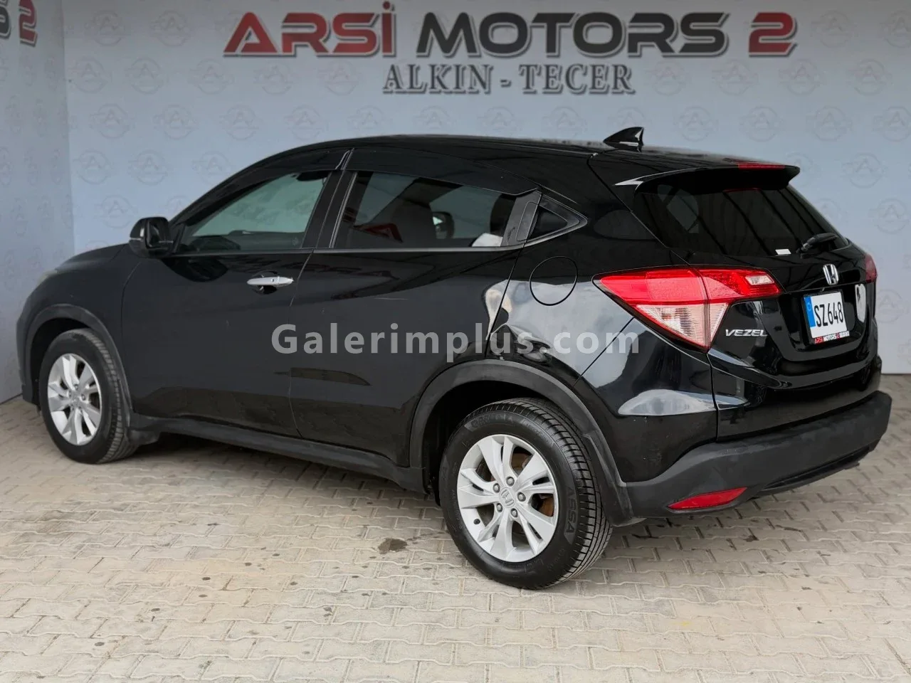 2017 Honda Vezel 1.5 i-VTEC Lefkoşa Satılık İkinci El | GalerimPlus - Thumbnail 4