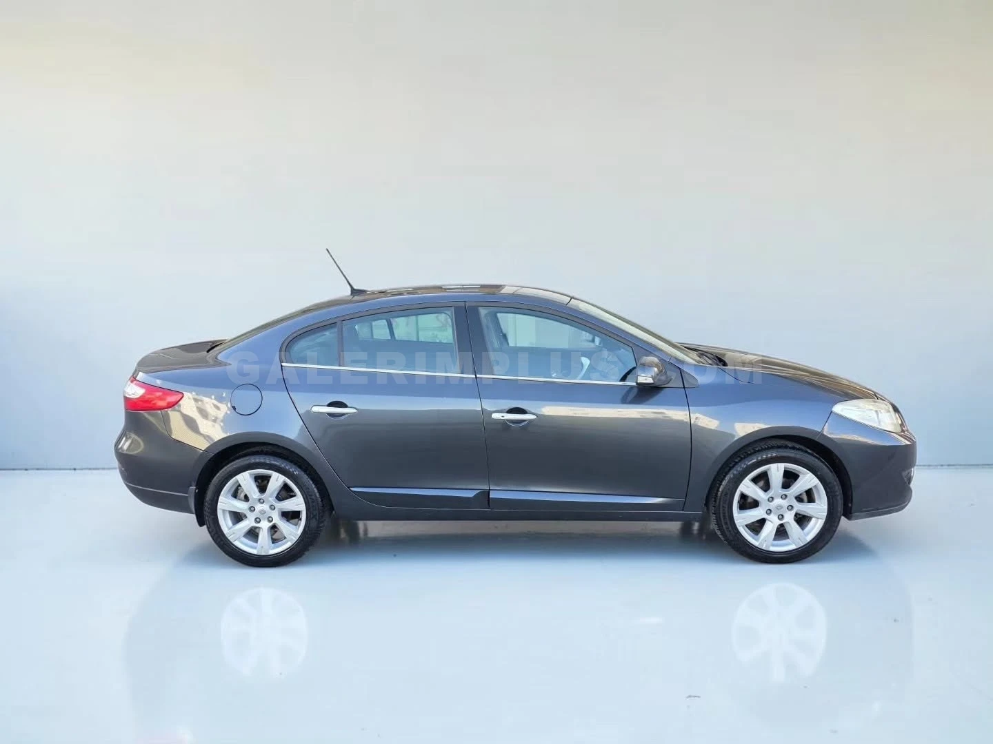2012 Renault Fluence 1.6 1.6 1.6 Lefkoşa Satılık İkinci El | GalerimPlus - Thumbnail 7
