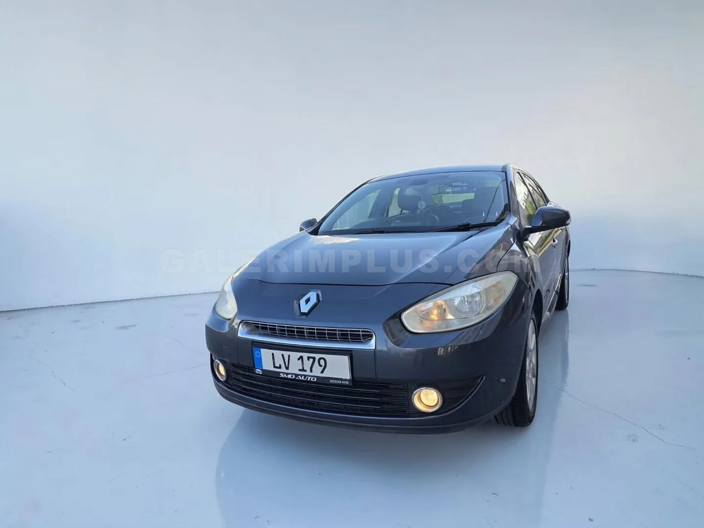 2012 Renault Fluence 1.6 1.6 1.6 Lefkoşa Satılık İkinci El | GalerimPlus - Thumbnail 3