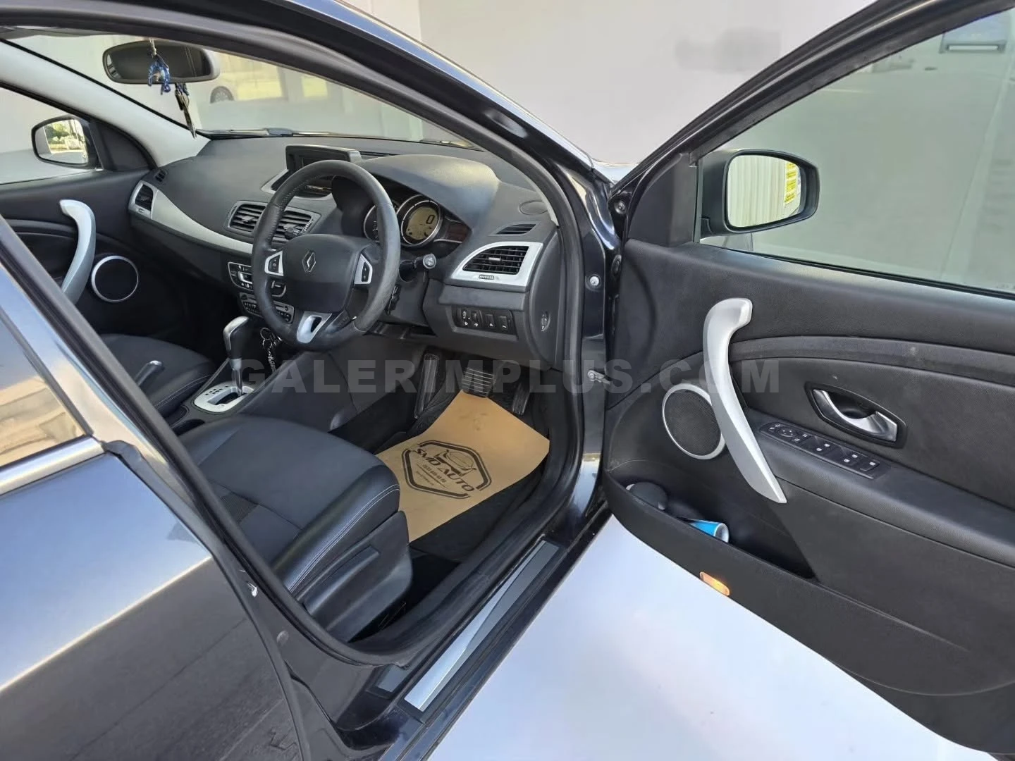 2012 Renault Fluence 1.6 1.6 1.6 Lefkoşa Satılık İkinci El | GalerimPlus - Thumbnail 8