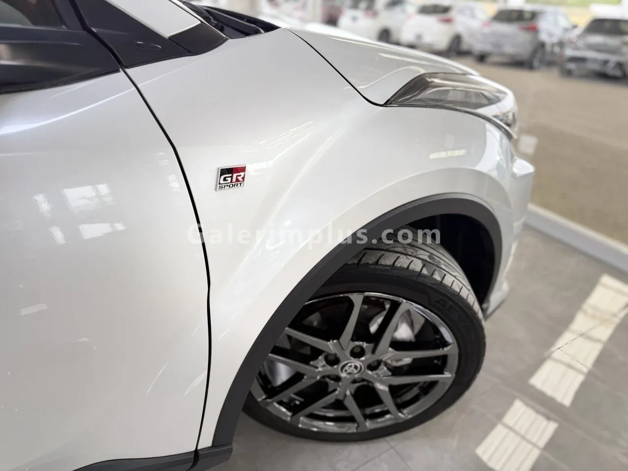 2022 Model Otomatik Toyota C-HR 1.8 Hybrid Lefkoşa Satılık İkinci El | GalerimPlus - Thumbnail 5