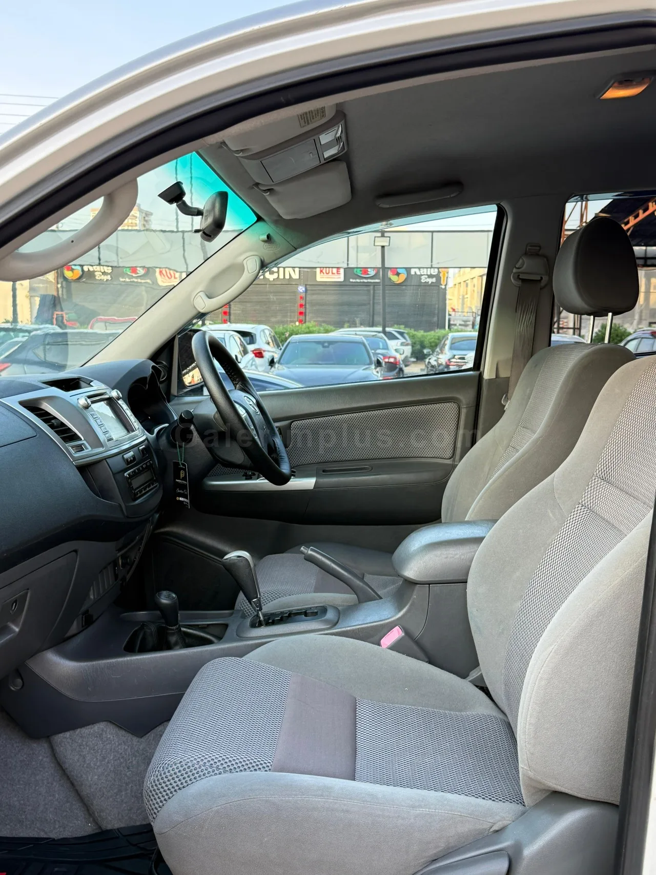 2014 Model Otomatik Toyota Hilux 3.0 D Gazimağusa Satılık İkinci El | GalerimPlus - Thumbnail 8