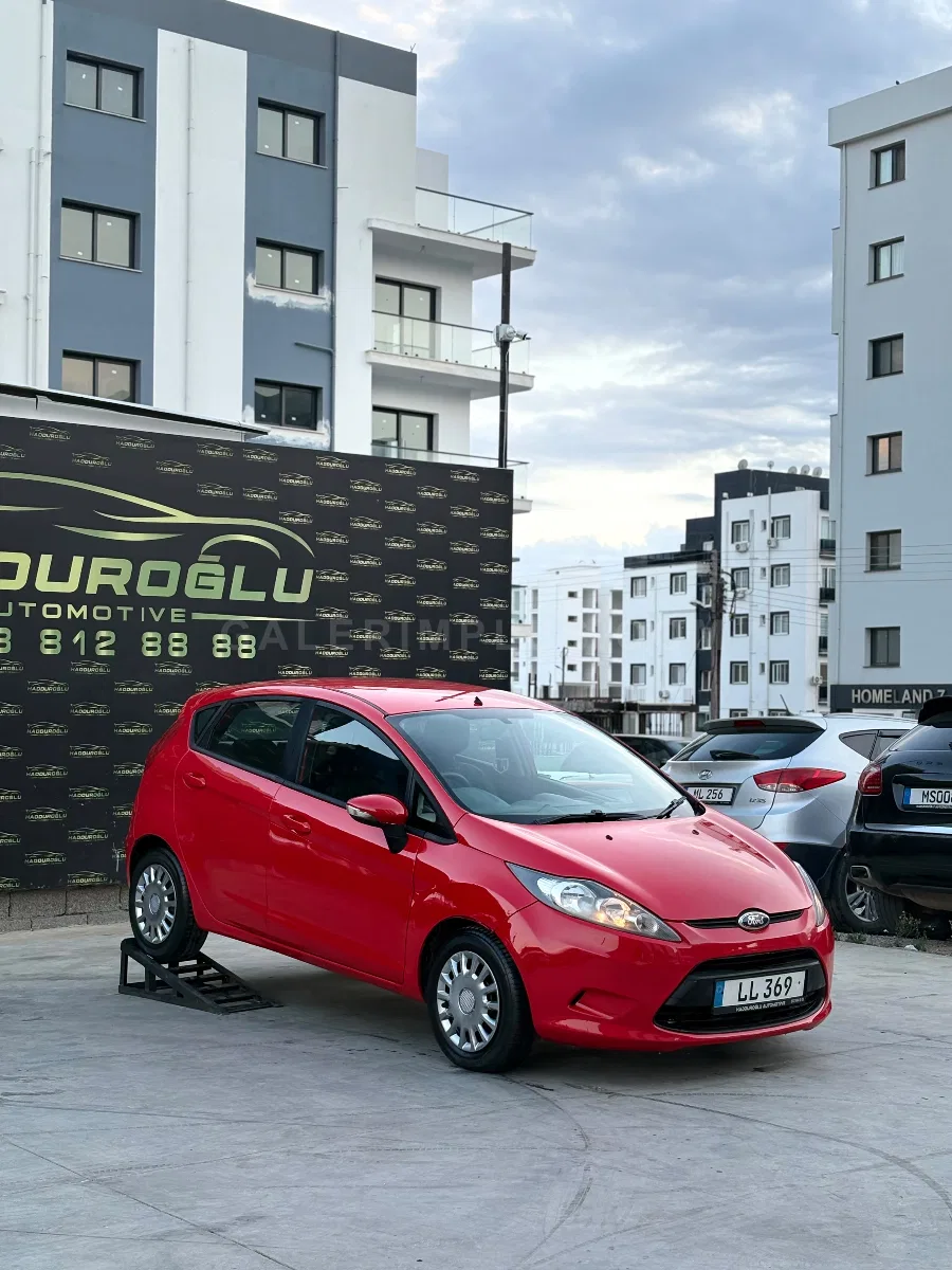 2012 Ford Fiesta 1.4 - Fotoğraf 1