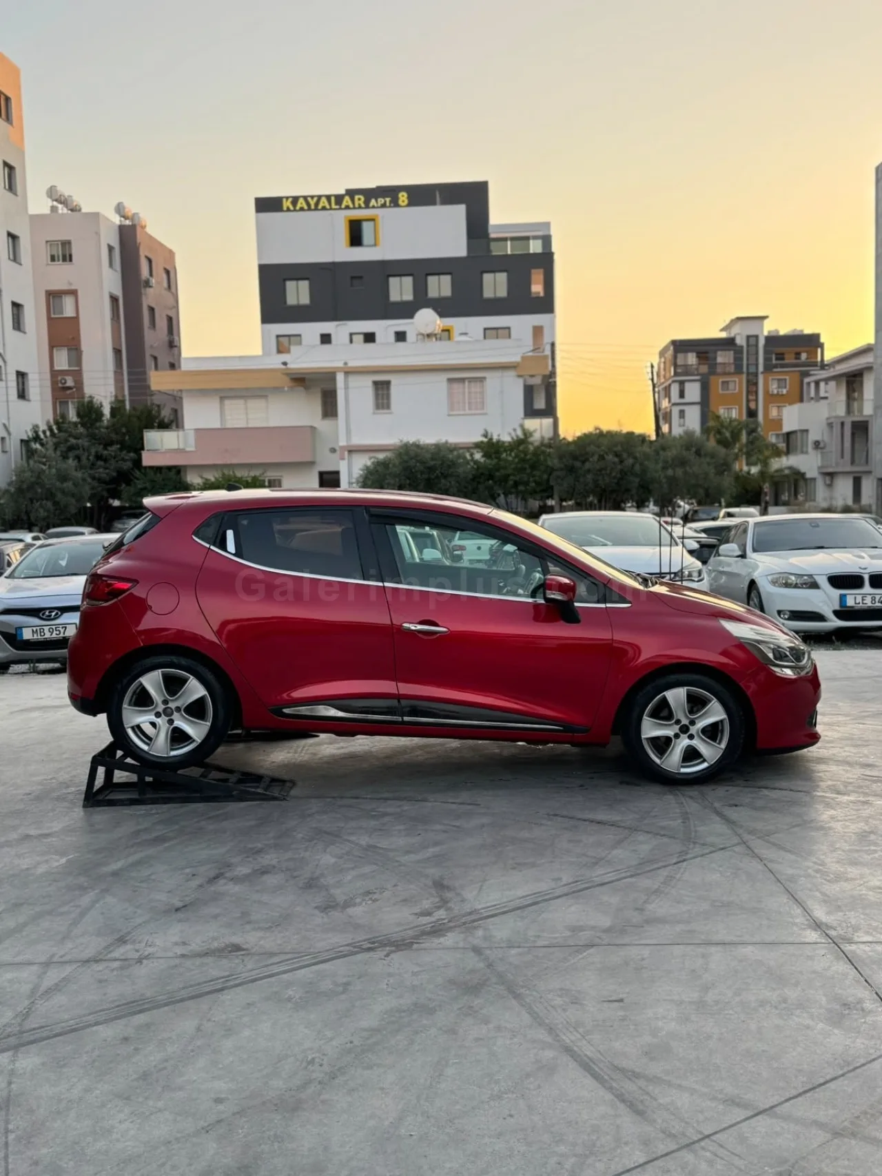 2014 Model Otomatik Renault Clio 1.2 Gazimağusa Satılık İkinci El | GalerimPlus - Thumbnail 4