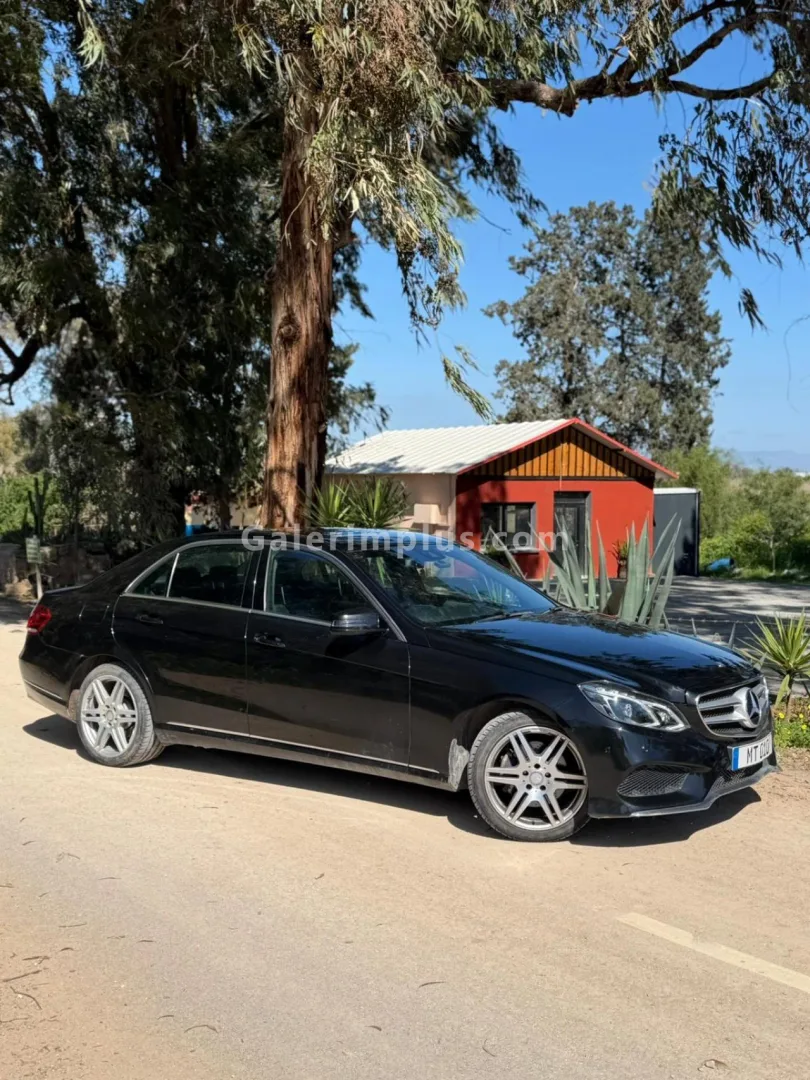 2011 Model Otomatik Mercedes-Benz E Serisi E 200 Gazimağusa Satılık İkinci El | GalerimPlus - Fotoğraf 1