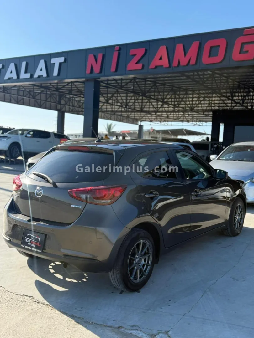 2021 Model Otomatik Mazda 2 1.5 Sky-G Gazimağusa Satılık İkinci El | GalerimPlus - Thumbnail 3