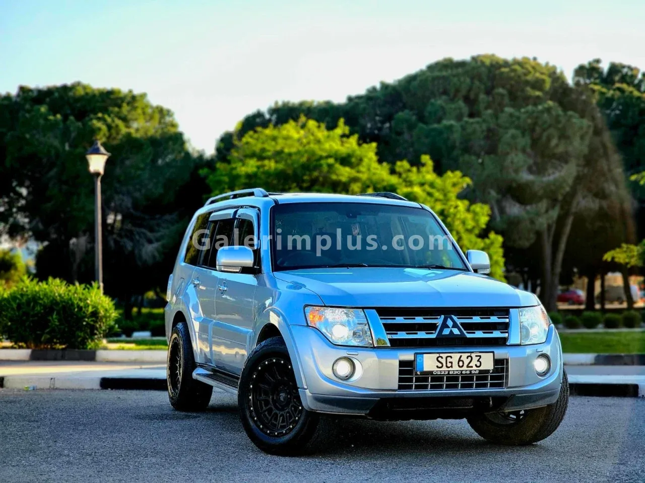 2015 Model Otomatik Mitsubishi Pajero 3.2 DID Gazimağusa Satılık İkinci El | GalerimPlus - Fotoğraf 1