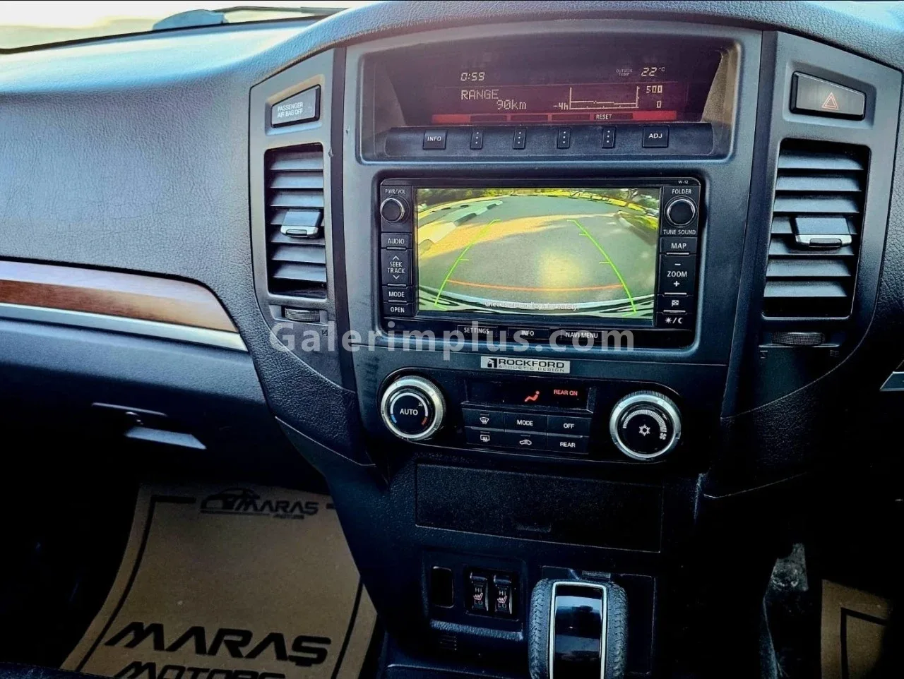 2015 Model Otomatik Mitsubishi Pajero 3.2 DID Gazimağusa Satılık İkinci El | GalerimPlus - Thumbnail 8