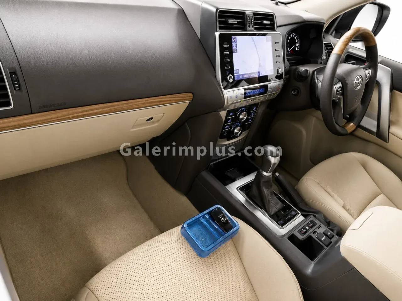 2023 Model Otomatik Toyota Land Cruiser 2.8 D-4D Prado Gazimağusa Satılık İkinci El | GalerimPlus - Thumbnail 6