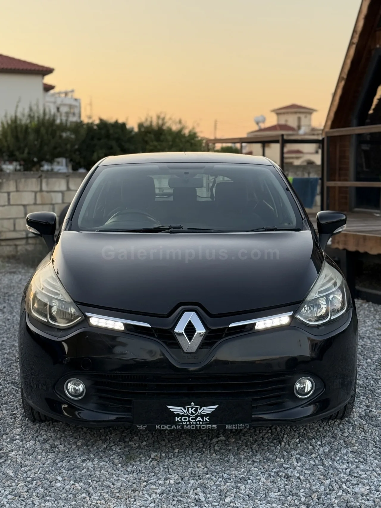 2014 Model Otomatik Renault Clio 0.9 Sport Tourer Gazimağusa Satılık İkinci El | GalerimPlus - Thumbnail 4