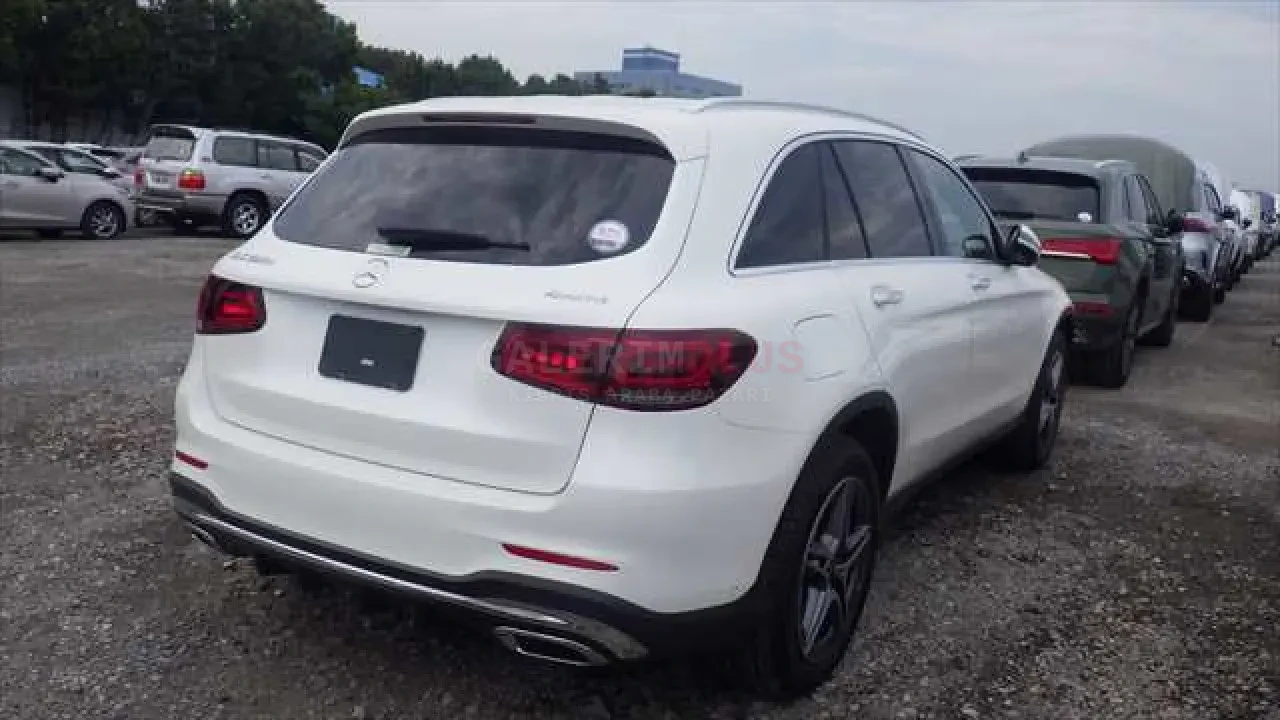 2023 Mercedes-Benz GLC 220d AMG Lefkoşa Satılık İkinci El | GalerimPlus - Thumbnail 4