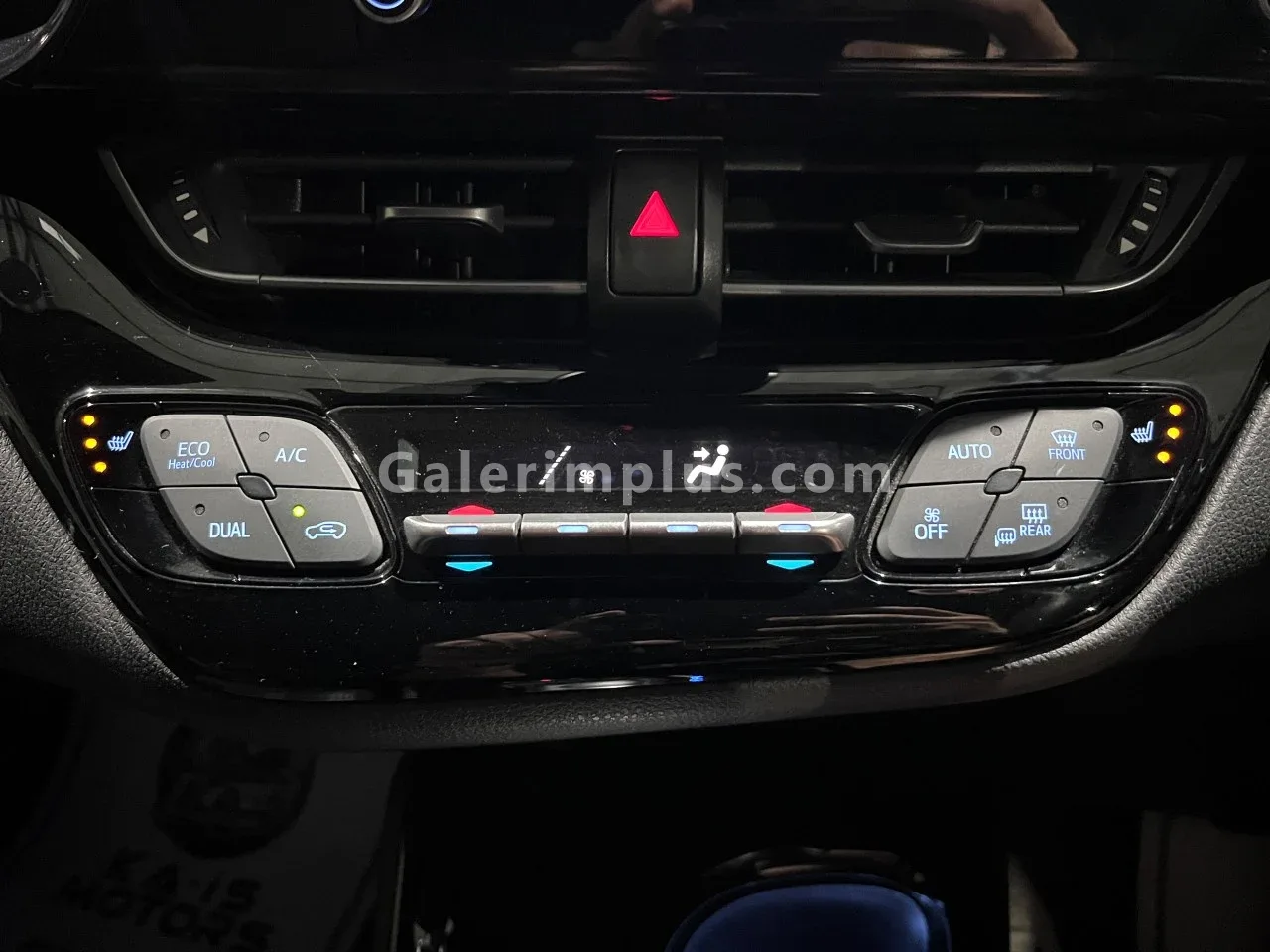 2022 Model Otomatik Toyota C-HR 1.8 Hybrid Gazimağusa Satılık İkinci El | GalerimPlus - Thumbnail 6