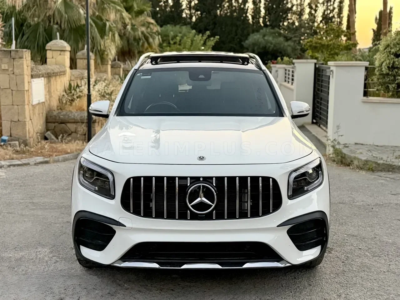 2022 Mercedes-Benz GLB 200 AMG+ 4Matic Lefkoşa Satılık İkinci El | GalerimPlus - Thumbnail 3