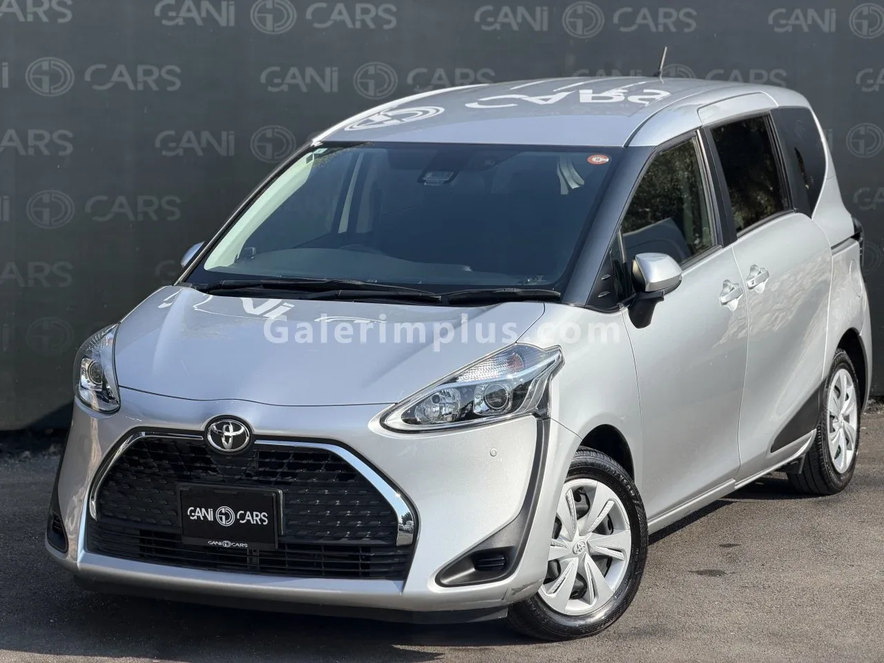 2022 Toyota Sienta Sienta Girne Satılık İkinci El | GalerimPlus - Thumbnail 6