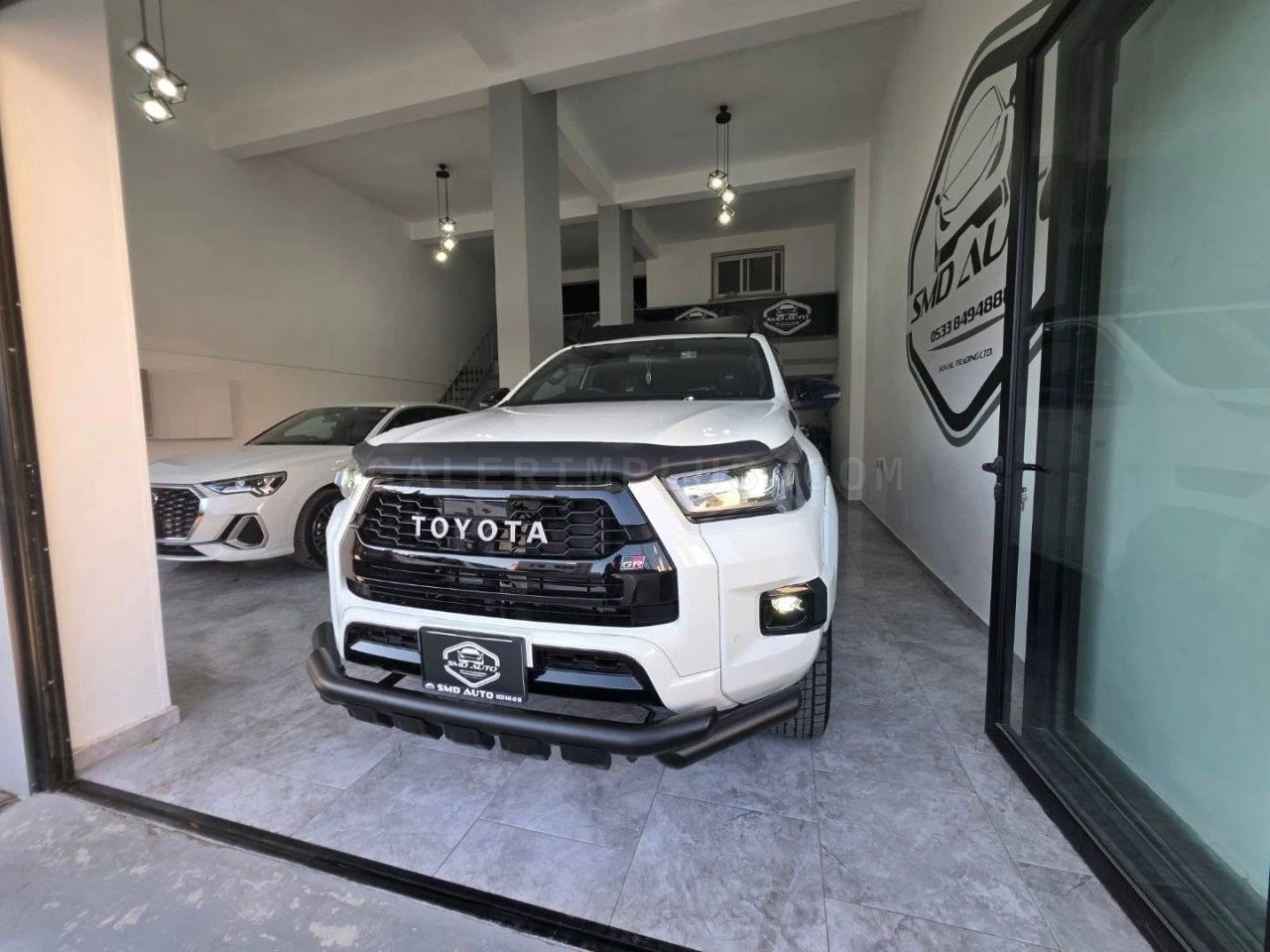 2023 Model Otomatik Toyota Hilux Lefkoşa Satılık İkinci El | GalerimPlus - Thumbnail 6