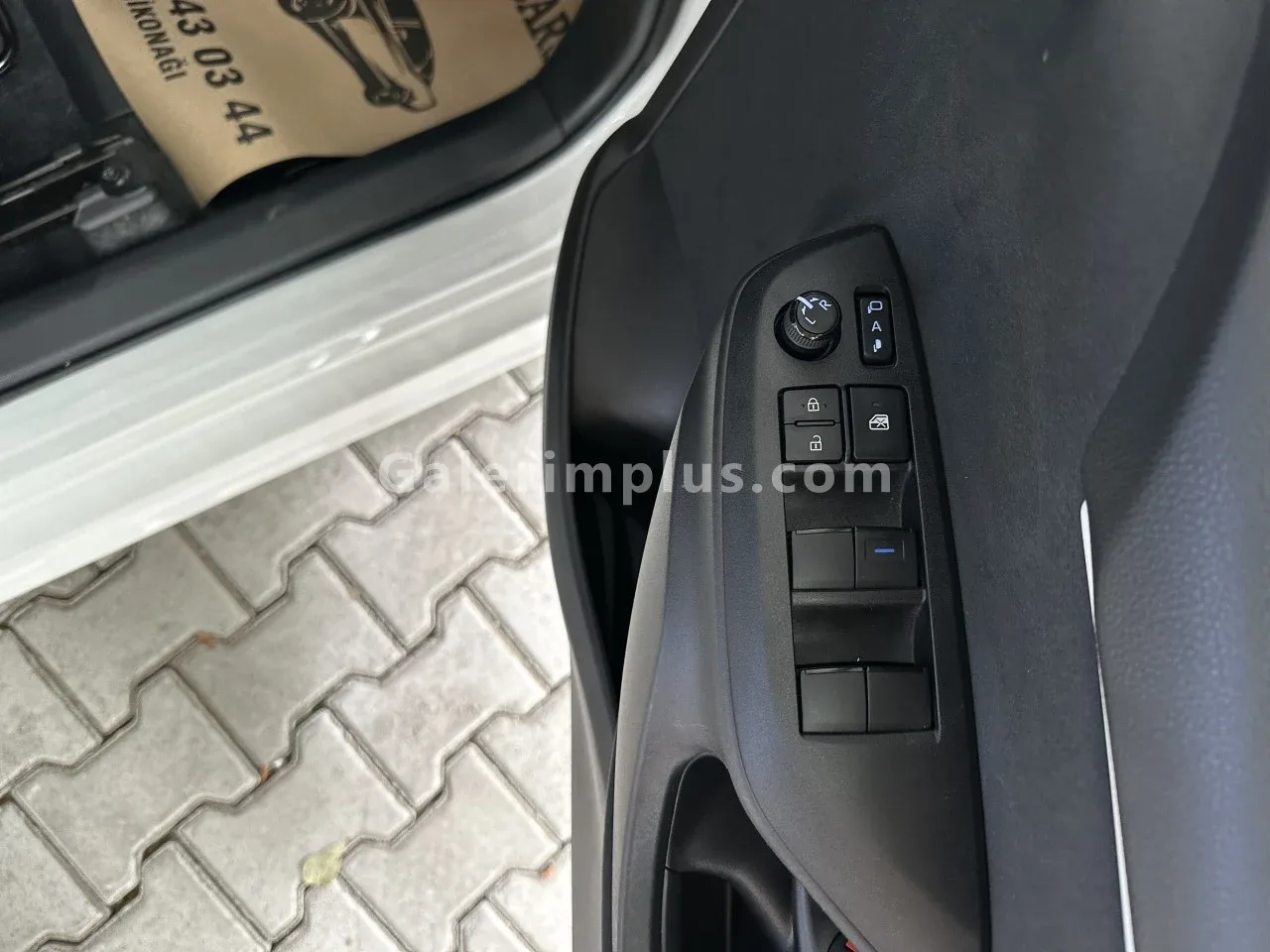 2023 Toyota Yaris 1.5 Hybrid Lefke Satılık İkinci El | GalerimPlus - Thumbnail 6