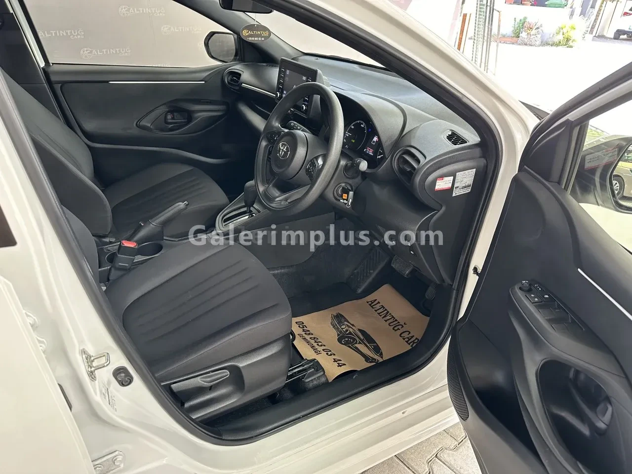 2023 Toyota Yaris 1.5 Hybrid Lefke Satılık İkinci El | GalerimPlus - Thumbnail 5