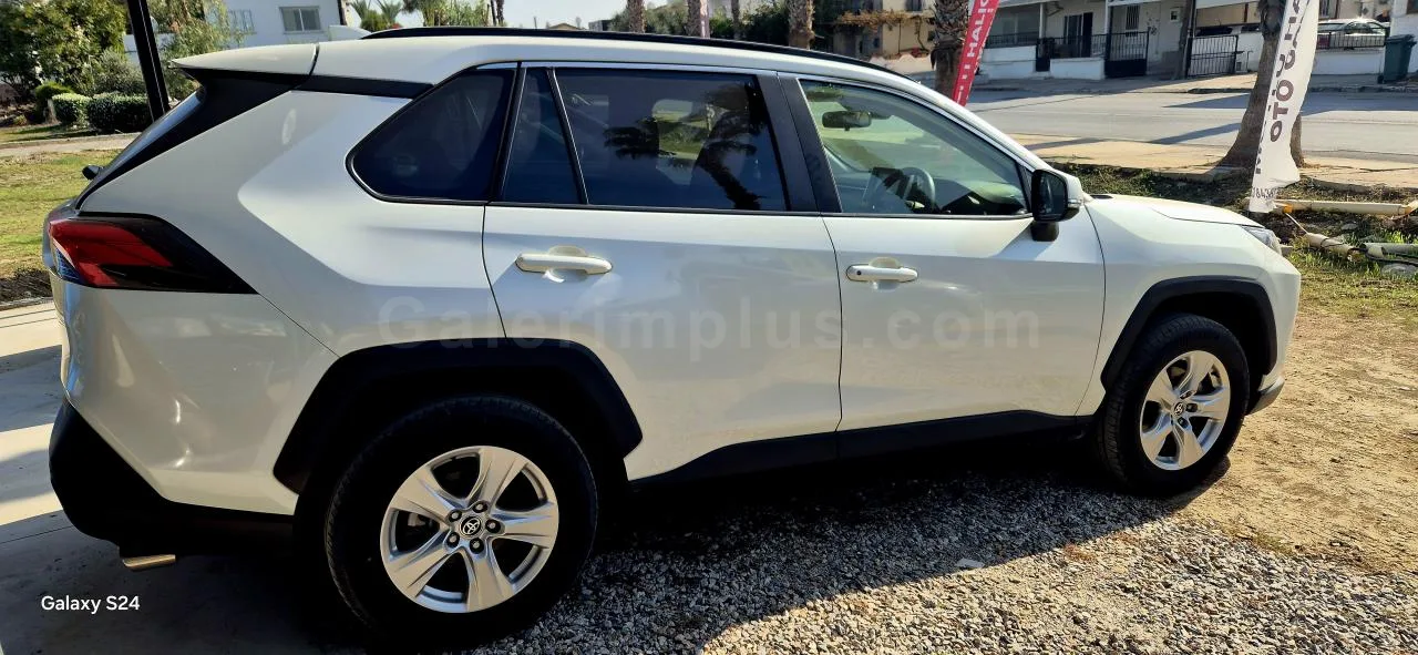 2022 Model Otomatik Toyota RAV4 2.0 Lefkoşa Satılık İkinci El | GalerimPlus - Thumbnail 4