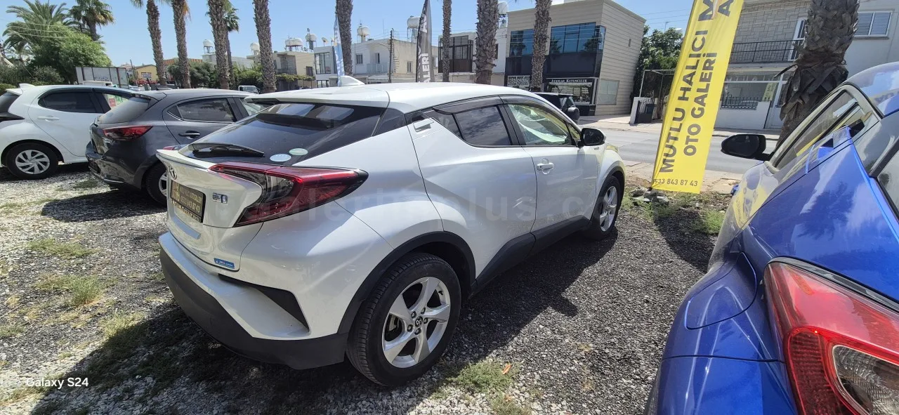 2019 Model Otomatik Toyota C-HR 1.8 Hybrid Lefkoşa Satılık İkinci El | GalerimPlus - Thumbnail 3