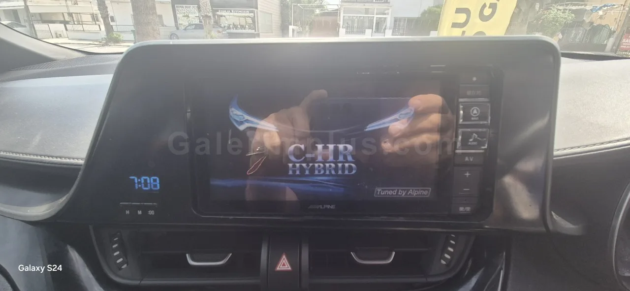 2019 Model Otomatik Toyota C-HR 1.8 Hybrid Lefkoşa Satılık İkinci El | GalerimPlus - Thumbnail 5
