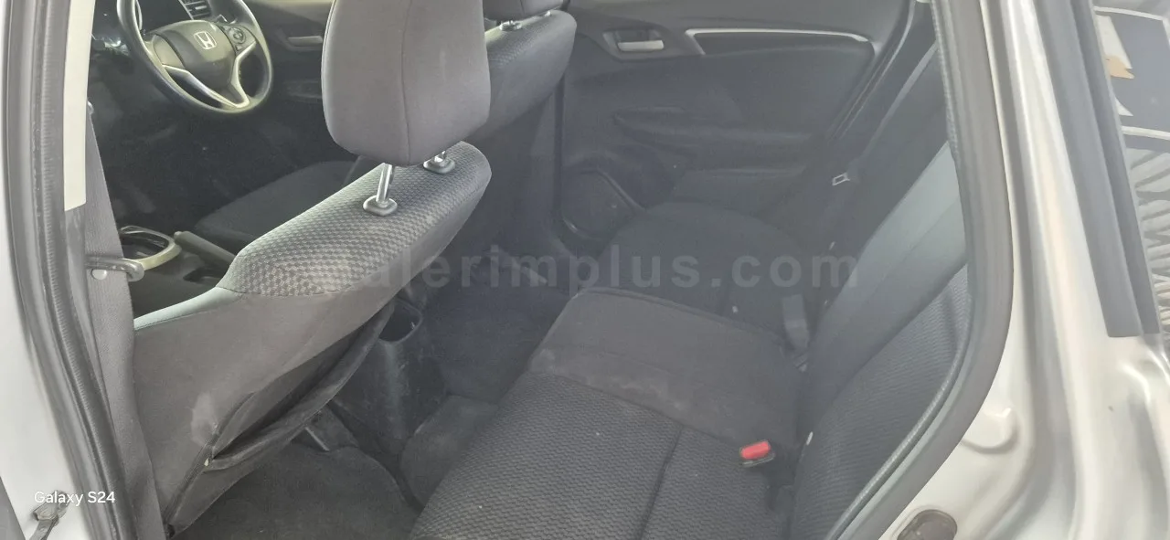 2018 Model Otomatik Honda Fit 1.5 Hybrid Automatic Lefkoşa Satılık İkinci El | GalerimPlus - Thumbnail 6