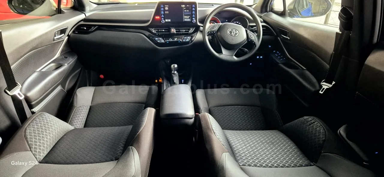 2023 Model Otomatik Toyota C-HR 1.8 Hybrid Lefkoşa Satılık İkinci El | GalerimPlus - Thumbnail 2
