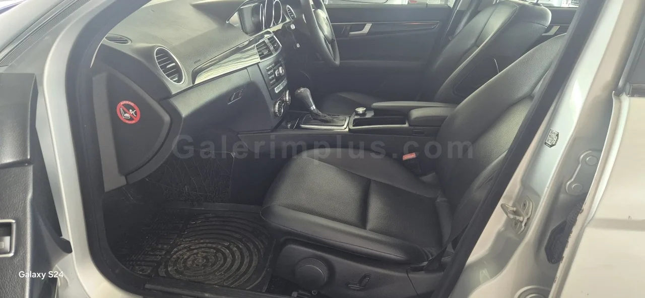 2012 Model Otomatik Mercedes-Benz C Serisi C 180 Lefkoşa Satılık İkinci El | GalerimPlus - Thumbnail 4