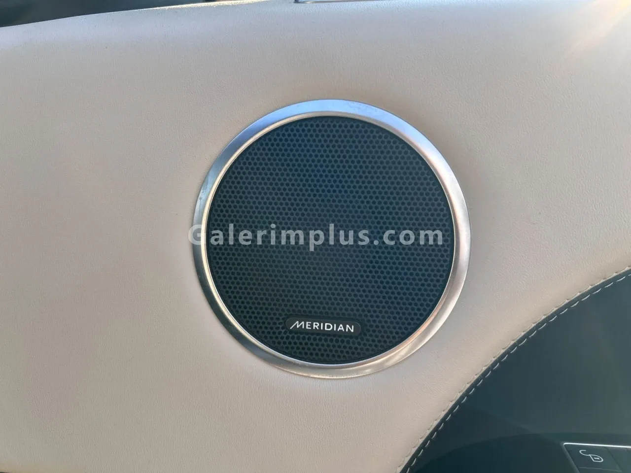 2021 Model Otomatik Land Rover Range Rover Sport 3.0 D300 Gazimağusa Satılık İkinci El | GalerimPlus - Thumbnail 8