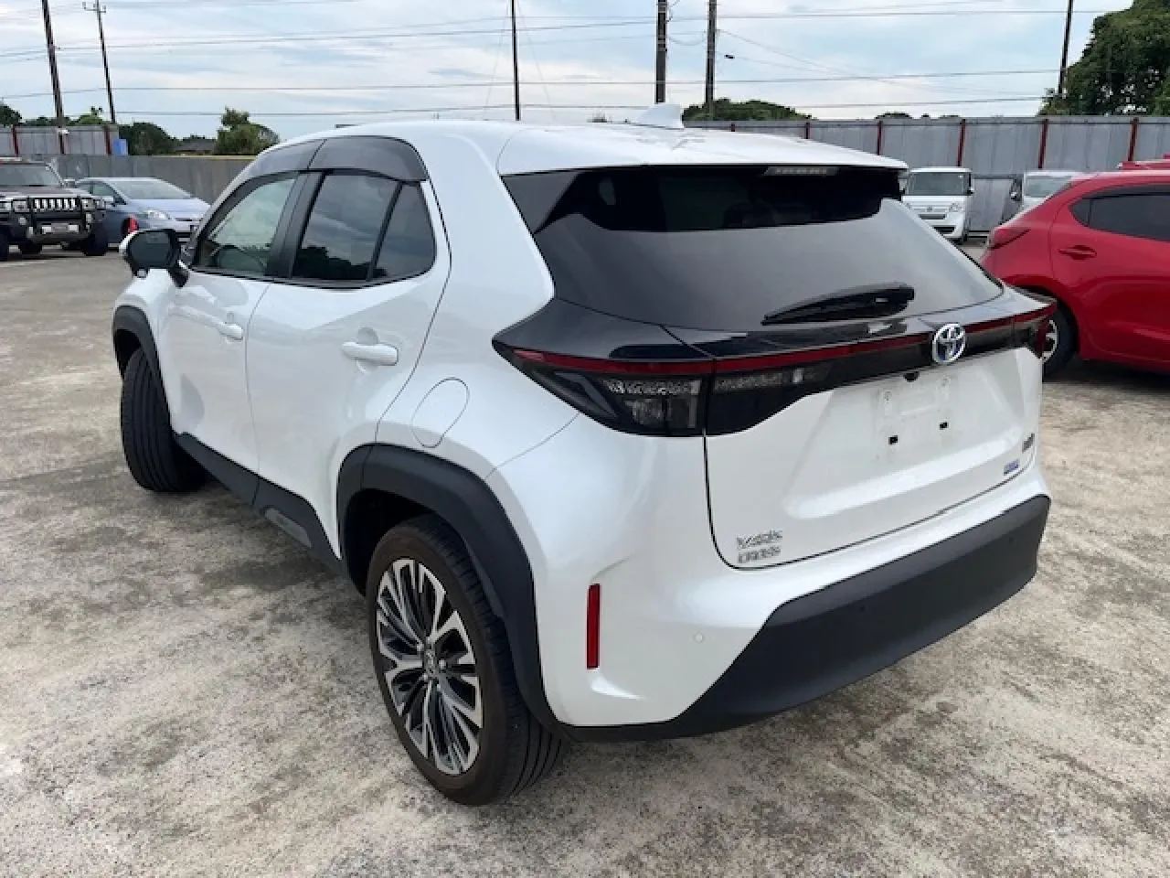 2023 Toyota Yaris Cross 1.5 Lefke Satılık İkinci El | GalerimPlus - Thumbnail 4