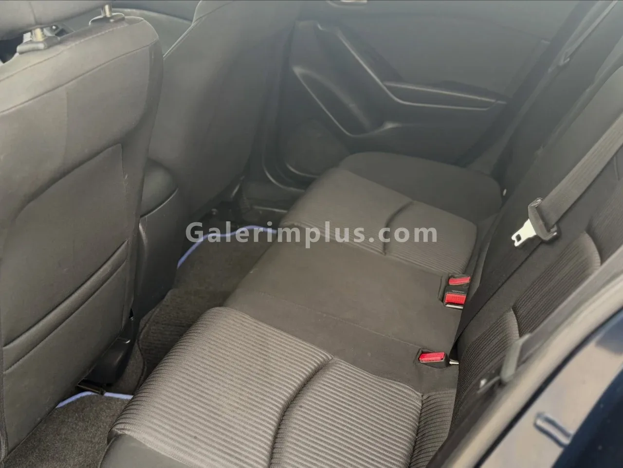 2015 Mazda Axela Lefkoşa Satılık İkinci El | GalerimPlus - Thumbnail 7