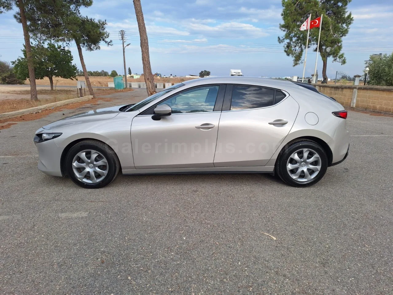 2022 Model Otomatik Mazda 3 1.5 SkyActive-G Gazimağusa Satılık İkinci El | GalerimPlus - Thumbnail 5