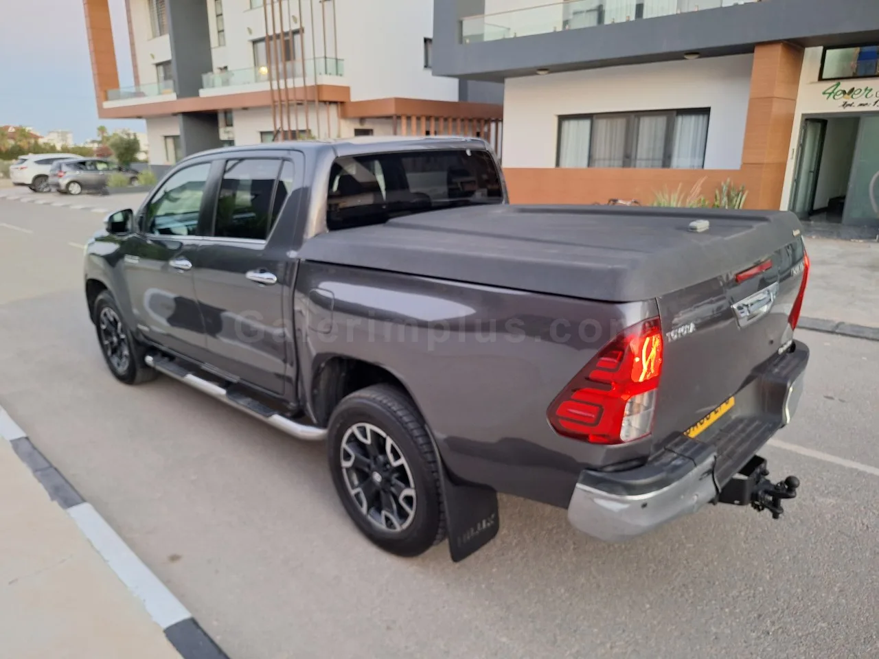 2017 Model Otomatik Toyota Hilux 2.4 D Gazimağusa Satılık İkinci El | GalerimPlus - Thumbnail 4