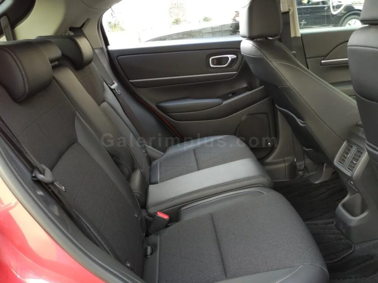 2021 Model Otomatik Honda Vezel 1.5 i-VTEC Hybrid Automatic Gazimağusa Satılık İkinci El | GalerimPlus - Thumbnail 6