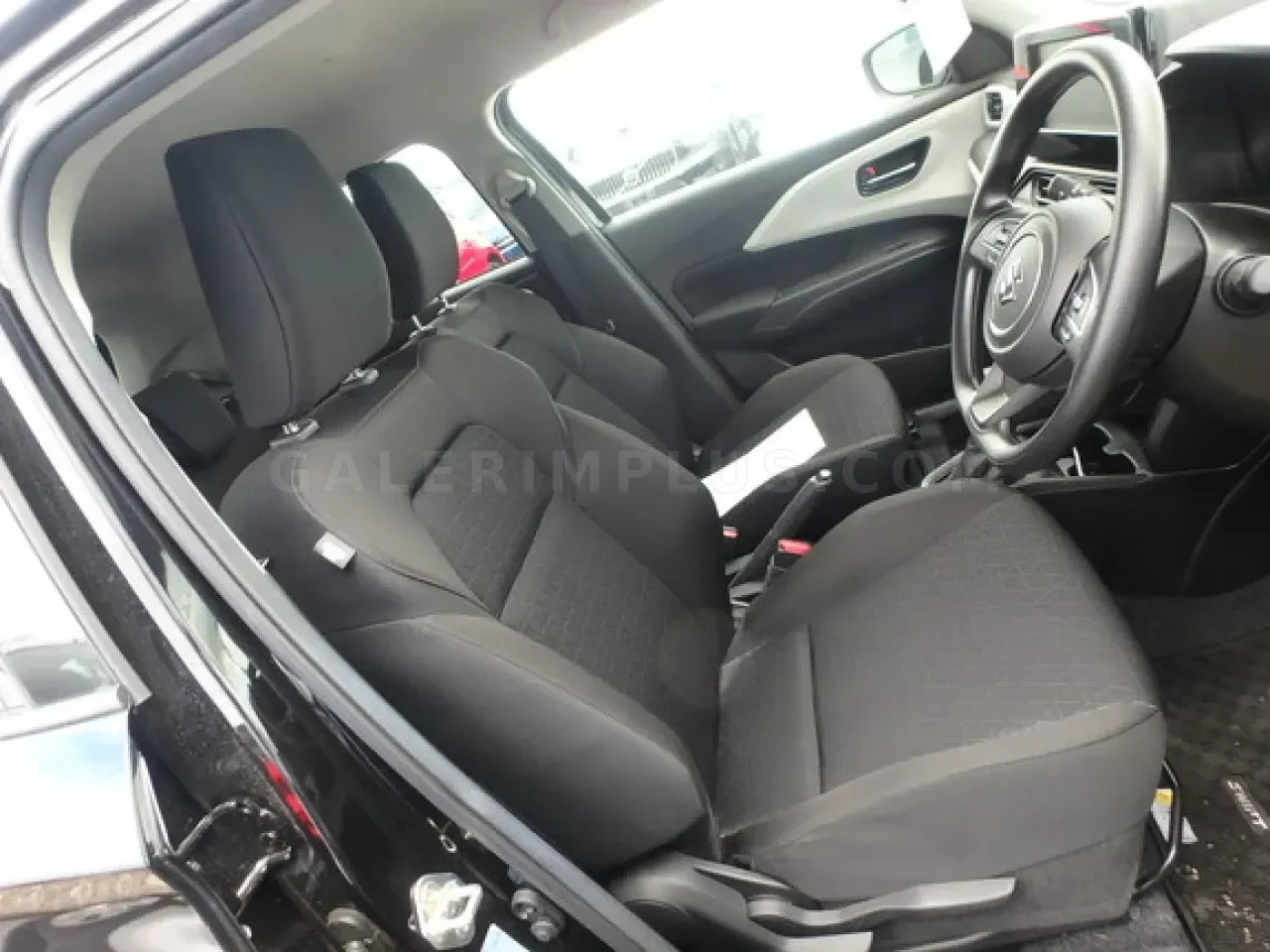 2025 Suzuki Swift 1.2 Gazimağusa Satılık İkinci El | GalerimPlus - Thumbnail 5