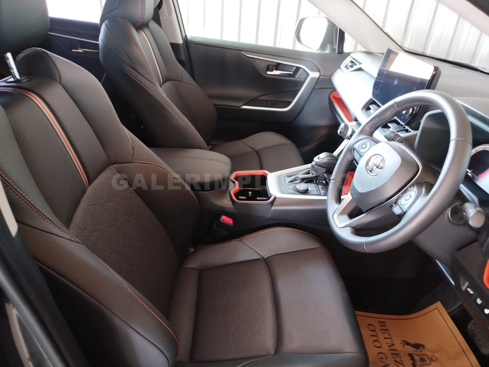2025 Toyota RAV4 2.0 D-4D 2.0 D-4D Lefkoşa Satılık İkinci El | GalerimPlus - Thumbnail 4