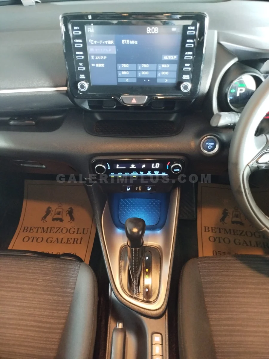 2022 Toyota Yaris 1.5 Hybrid 1.5 Hybrid Lefkoşa Satılık İkinci El | GalerimPlus - Thumbnail 6